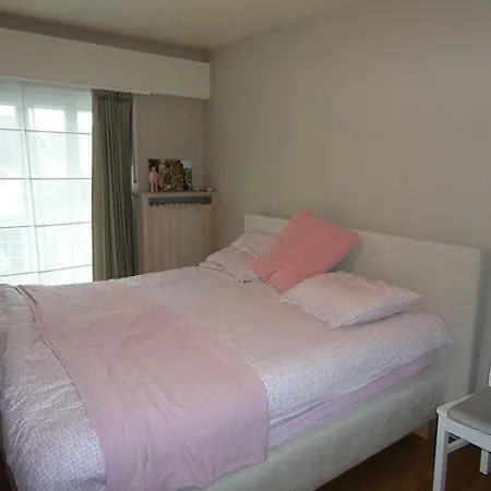 Zonnig Met 3 Slaapkamers En Gratis Parking Apartment *